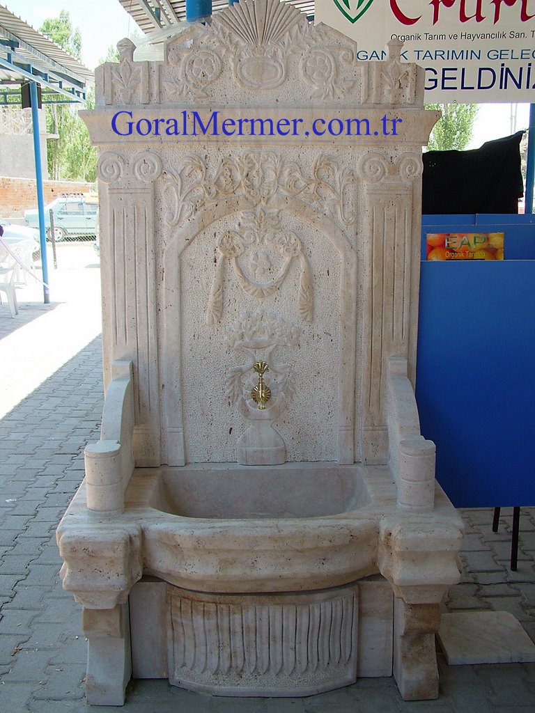 traverten çeşme
